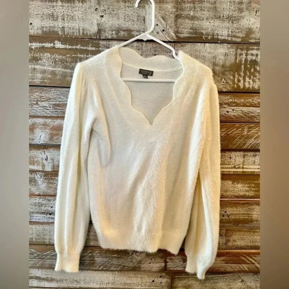 Cupcake women's‎ V-neck sweater S